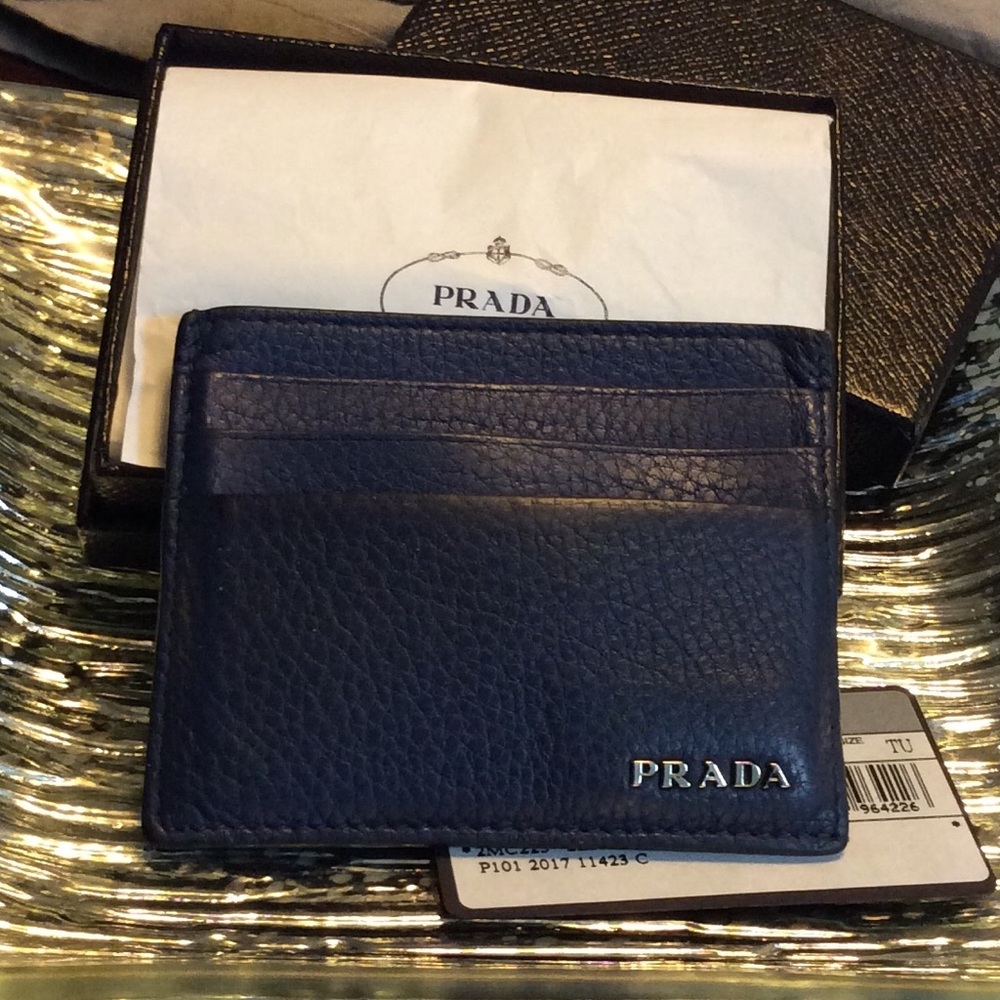❌. SOLD. ❌.   Prada Card Holder